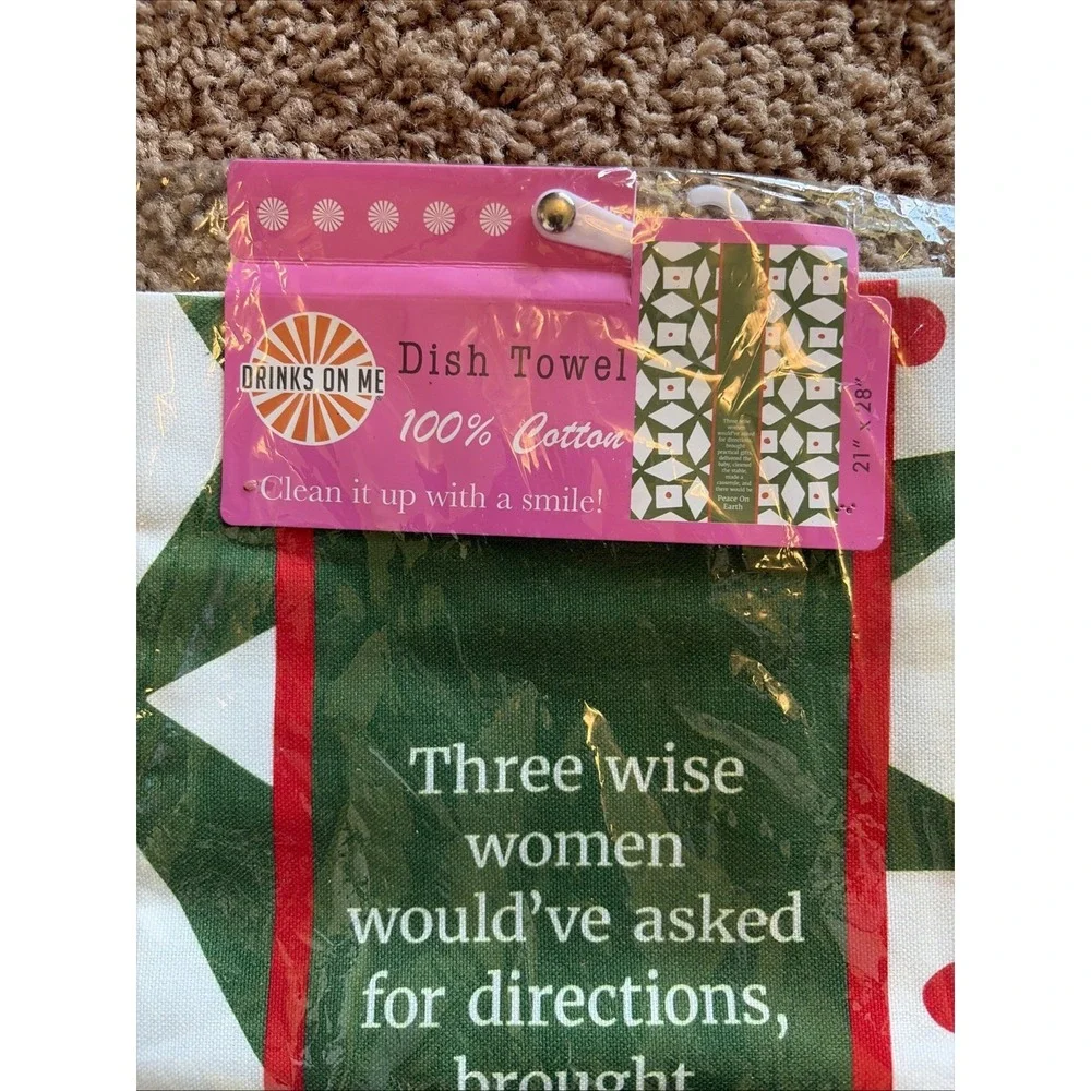 Drinks on Me Funny Novelty Holiday Christmas Cotton Dish Towel Hostess Gift NEW